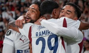 Liga de Quito Arrolla 3-0 a Palmeiras y busca la final