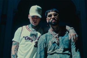Anuel AA y Blessd llegan a No. 1 de Latin Airplay con ‘Pórtate bonito’