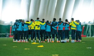 Ecuador Canadá amistoso 13 noviembre 2025 historial invicto