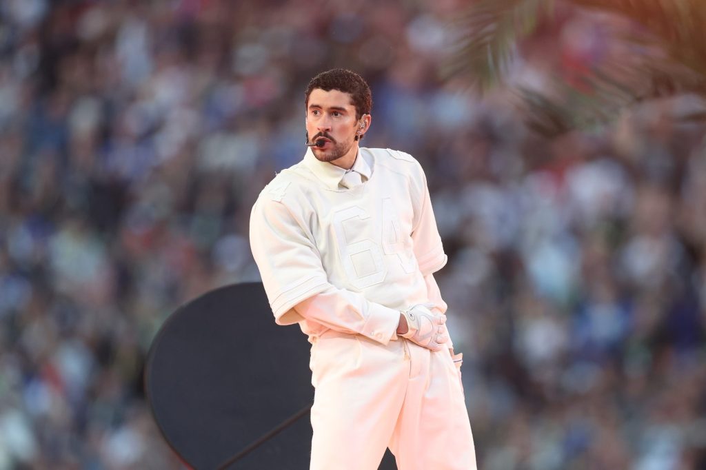 AOC responde a críticas de Trump sobre show de Bad Bunny en Super Bowl