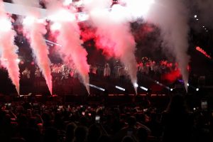 Jorge Medina  y Josi Cuen  conquistan la Arena Potosí con una noche de éxitos y …