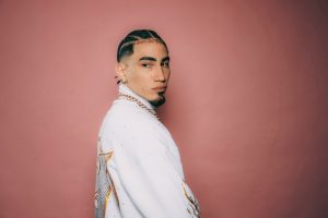 Omar Courtz ‘Por Si Mañana No Estoy’ debuta en Top 5 de charts latinos